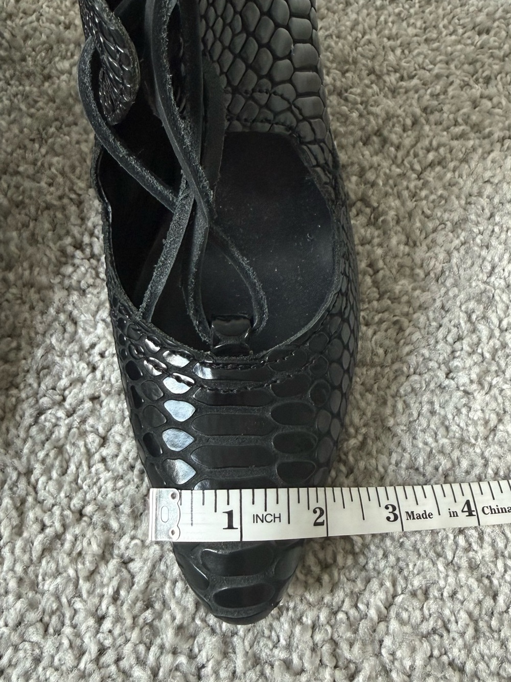 Freebird Joyce Black Lace-Up Shoes - Picture 12 of 14